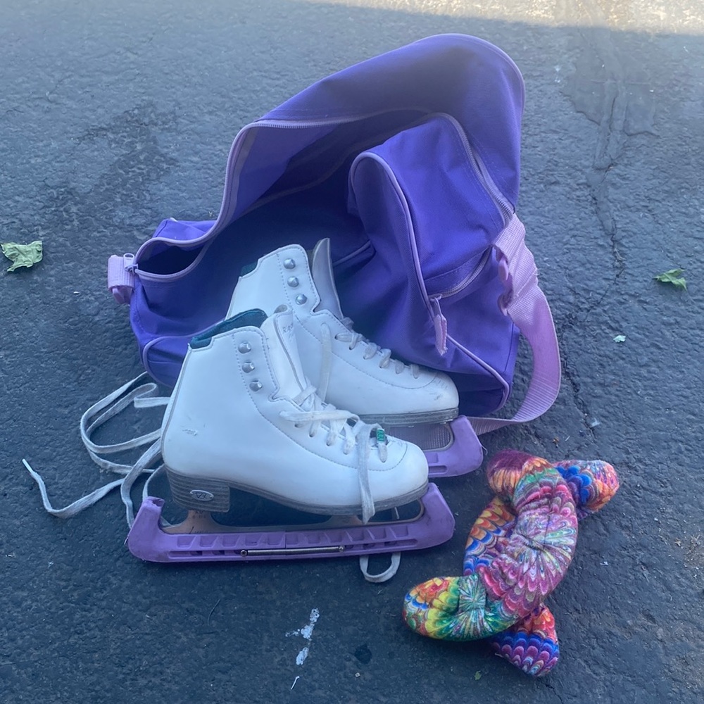 Girls Riedell Emerald Figure Skates size 2